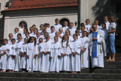 Dzieci I-komunijne u Matki Bożej Pocieszenia  - 05.06.2008